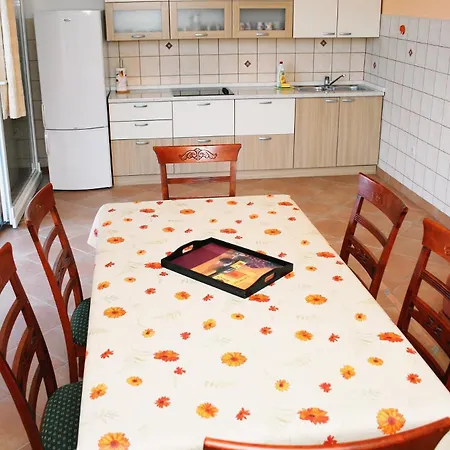 Apartments By The Sea Mastrinka, Ciovo - 1005 * Trogir